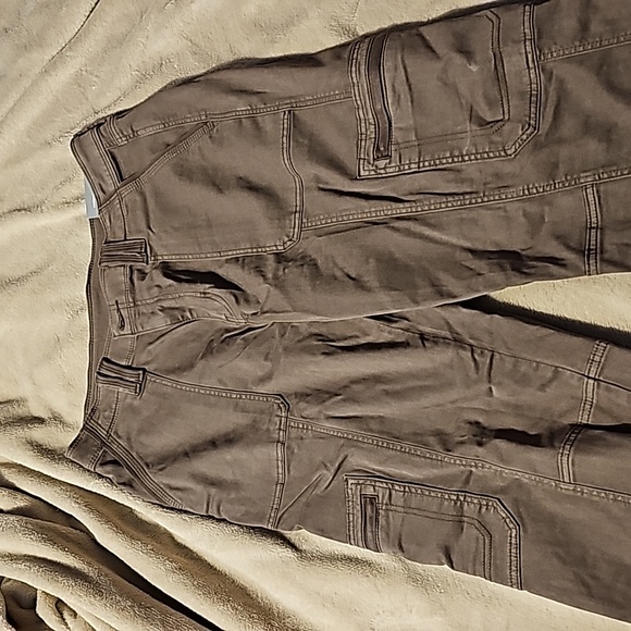 Pants - Picture 4 of 6